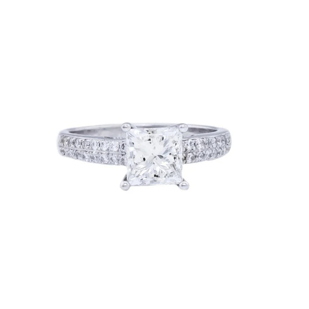 CHAPELS & PRINCES DIAMOND RING
