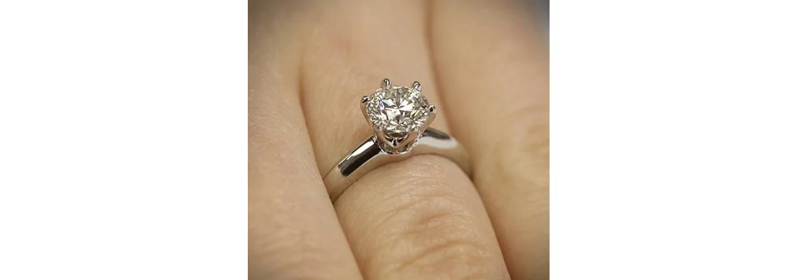 Custom Engagement Rings Online in Dubai