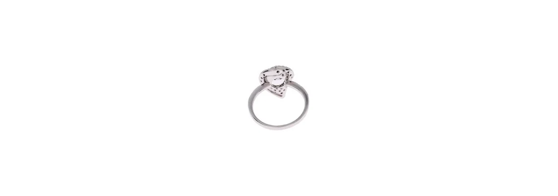 Buy Exotic Wedding Ring For Your Fiancee From Mamiya Jewellers in Dubai